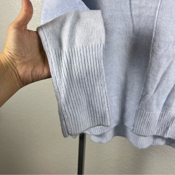 Vince Camuto Light Blue Crew Neck Sweater Size XS - Picture 3 of 9